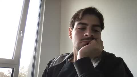 yvesbunnny online show from November 21, 2025, 8:24 am