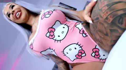 YviAnn online show from October 2, 2025, 8:38 pm