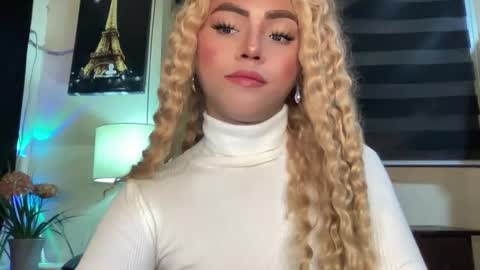 Snapshot of yvonne_guidotti chatting on October 12, 2025, 7:57 pm Miss Cali online show from October 12, 2025, 7:57 pm