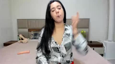 Snapshot of yvonnebabe chatting on January 6, 2025, 6:25 am yvonnebabe online show from January 6, 2025, 6:25 am