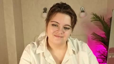 z_love_z online show from October 13, 2025, 9:09 am
