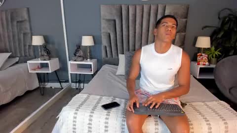 Snapshot of zac_haynes chatting on October 29, 2025, 3:09 am zac online show from October 29, 2025, 3:09 am