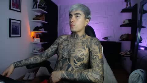 zac_muller1 online show from June 24, 2026, 2:21 am