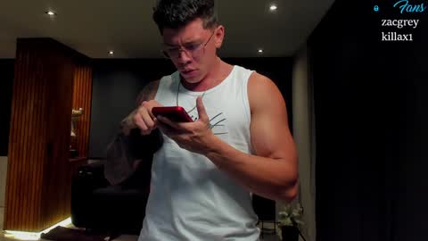 Snapshot of zacandmarcosmg_ chatting on December 13, 2024, 11:50 pm zacandmarcosmg_ online show from December 13, 2024, 11:50 pm