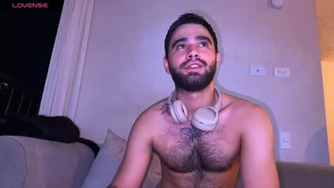 zack_sullivan22 online show from May 15, 2026, 11:45 pm