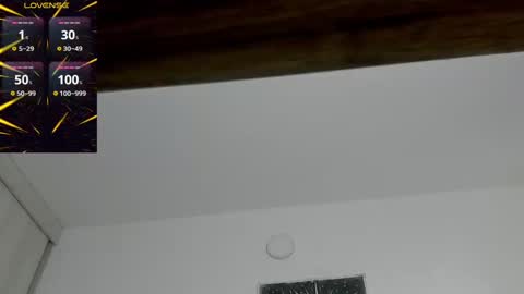 Snapshot of zackcum_ chatting on March 6, 2025, 8:37 pm for you Zack online show from March 6, 2025, 8:37 pm