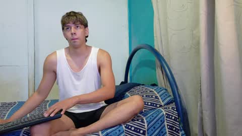 ZackMontiel07 online show from May 11, 2026, 10:32 am