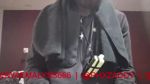 Snapshot of zaddyaengel chatting on January 19, 2025, 2:49 pm Phxzaddy online show from January 19, 2025, 2:49 pm