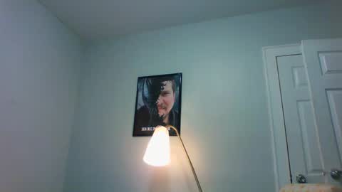 Snapshot of zaddyslilslutbucket chatting on November 16, 2025, 3:45 am zaddyslilslutbucket online show from November 16, 2025, 3:45 am