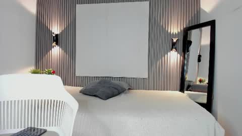 zafira online show from June 25, 2026, 5:12 am