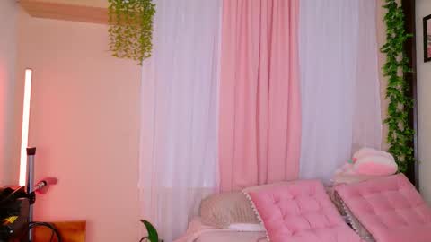   online show from February 6, 2026, 10:02 pm