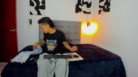zafira and zyo online show from February 23, 2025, 4:17 am