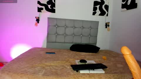zafira and zyo online show from March 6, 2025, 7:36 am