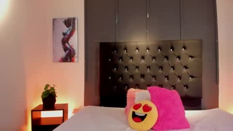 Snapshot of zafiro__brown chatting on May 11, 2026, 4:07 am Zafiro Brown online show from May 11, 2026, 4:07 am