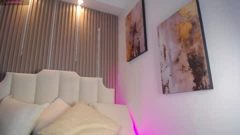 Zafiro online show from March 20, 2026, 5:12 am