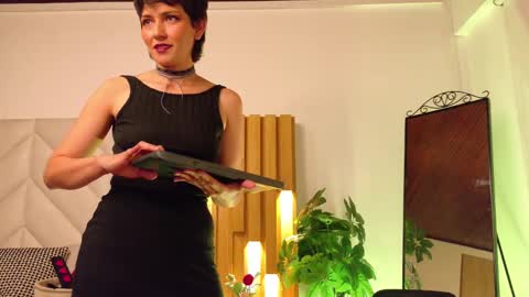 Snapshot of zafiro_gem_ chatting on September 15, 2025, 8:42 pm Karina  online show from September 15, 2025, 8:42 pm