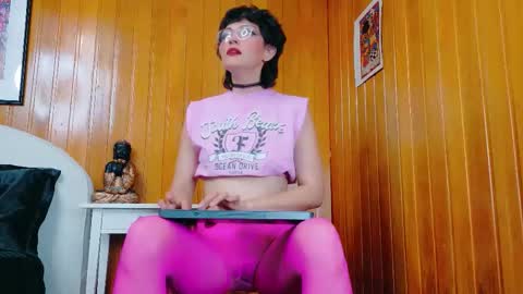 Snapshot of zafiro_gem_ chatting on October 22, 2025, 8:30 pm Karina  online show from October 22, 2025, 8:30 pm