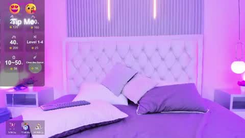 zafiro_rousse_ online show from July 22, 2026, 10:01 pm