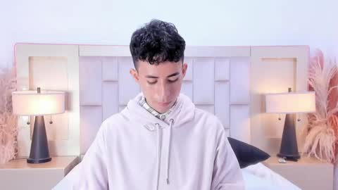 zahir_ashar online show from May 1, 2026, 12:21 pm