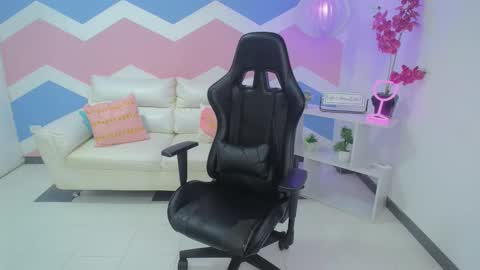 Zahira  online show from March 1, 2026, 6:32 pm