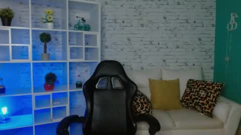 Zahira  online show from March 19, 2026, 6:45 pm