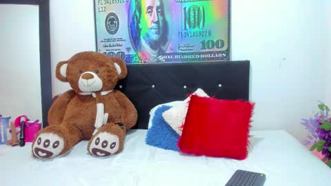  Zahira  online show from September 11, 2025, 7:03 pm