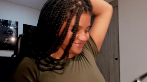 Snapshot of zahra_rose chatting on October 3, 2025, 8:39 pm zahra_rose online show from October 3, 2025, 8:39 pm