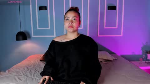 Zaily  online show from December 1, 2025, 11:48 am