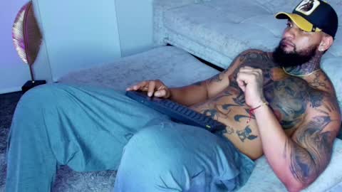 INSTAGRAM yormanfit7 online show from September 25, 2025, 11:08 pm