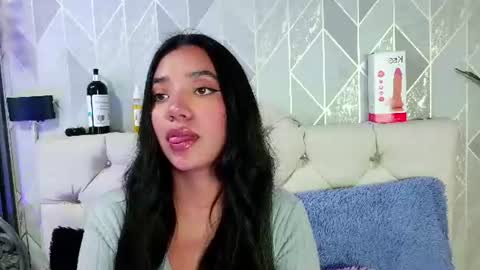Snapshot of zaira_bonny chatting on July 8, 2026, 9:08 pm Zaira Bonny online show from July 8, 2026, 9:08 pm