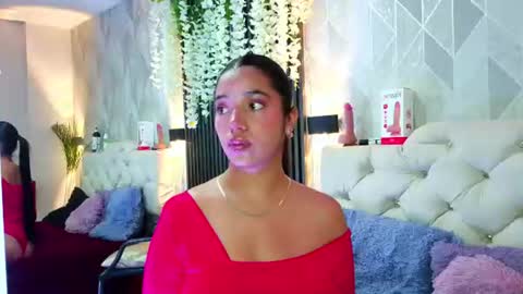 Snapshot of zaira_bonny chatting on July 18, 2026, 4:44 pm Zaira Bonny online show from July 18, 2026, 4:44 pm
