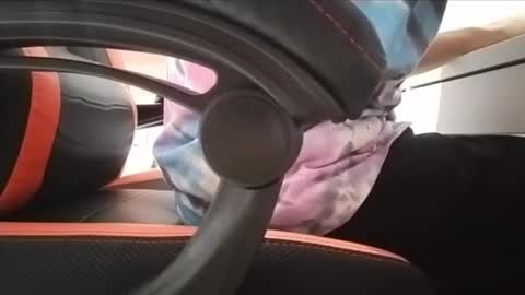 Snapshot of zaku_ chatting on October 17, 2025, 9:12 am zeon online show from October 17, 2025, 9:12 am