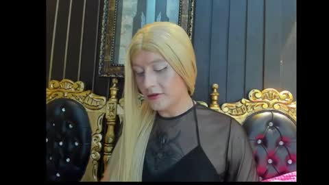 Megan online show from May 6, 2026, 4:41 am