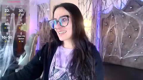   online show from November 1, 2025, 8:11 pm