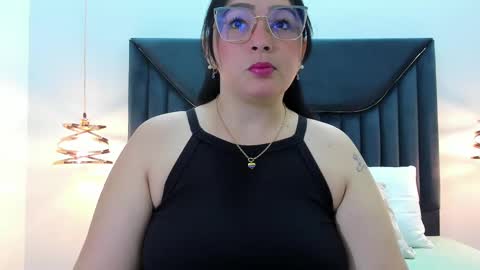 zamiragates1 online show from March 2, 2025, 3:45 am