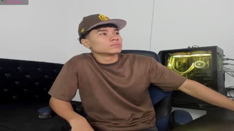 Snapshot of zammcito_ chatting on February 1, 2025, 2:16 am zamm online show from February 1, 2025, 2:16 am