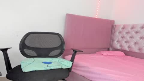 Snapshot of zammcito_ chatting on February 2, 2025, 8:13 am zamm online show from February 2, 2025, 8:13 am