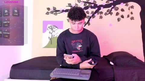 Snapshot of zammcito_ chatting on March 6, 2025, 2:09 am zamm online show from March 6, 2025, 2:09 am