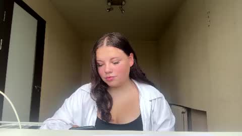 Liana online show from August 4, 2026, 8:28 am