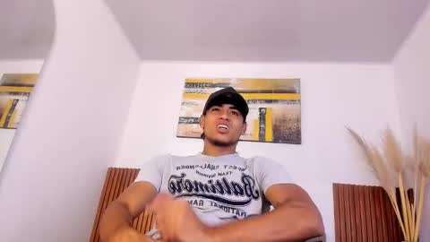 Zander online show from October 11, 2025, 1:20 pm