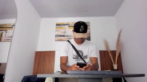 Zander online show from March 2, 2026, 1:29 pm