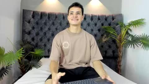 Snapshot of zane_evans chatting on February 20, 2026, 12:38 pm zane online show from February 20, 2026, 12:38 pm