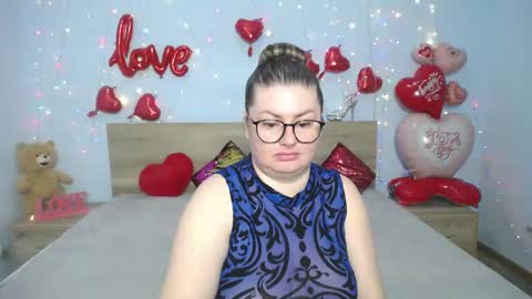 zannadreil online show from March 6, 2025, 3:13 am
