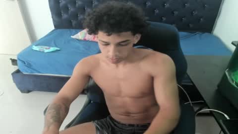 Snapshot of zanxley_ chatting on December 28, 2024, 3:37 pm zanxley_ online show from December 28, 2024, 3:37 pm