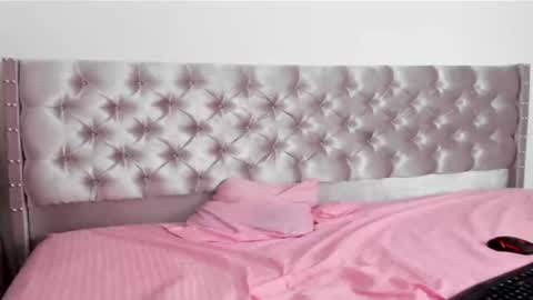 Snapshot of zanxley_ chatting on January 10, 2025, 11:39 pm zanxley_ online show from January 10, 2025, 11:39 pm