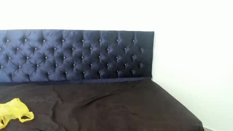 Snapshot of zanxley_ chatting on February 17, 2025, 6:59 pm zanxley_ online show from February 17, 2025, 6:59 pm