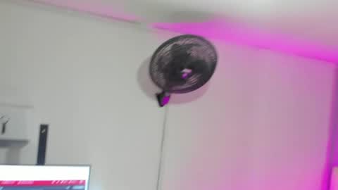 zaphiro__sky online show from March 24, 2026, 8:41 am