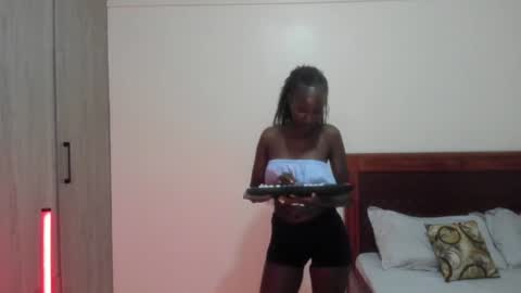 Zara online show from August 10, 2026, 1:53 am