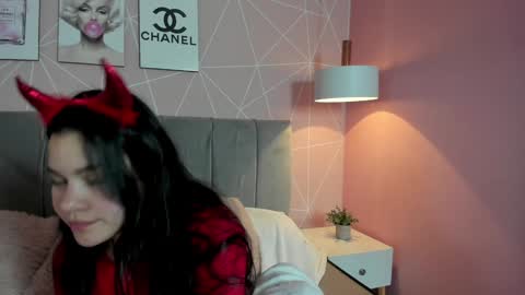 Snapshot of zara__sweet chatting on January 22, 2025, 3:40 pm Zara Sweet online show from January 22, 2025, 3:40 pm