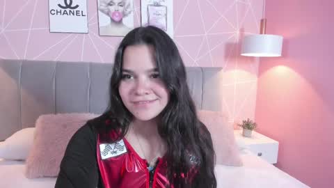 Snapshot of zara__sweet chatting on February 18, 2025, 3:54 pm Zara Sweet online show from February 18, 2025, 3:54 pm